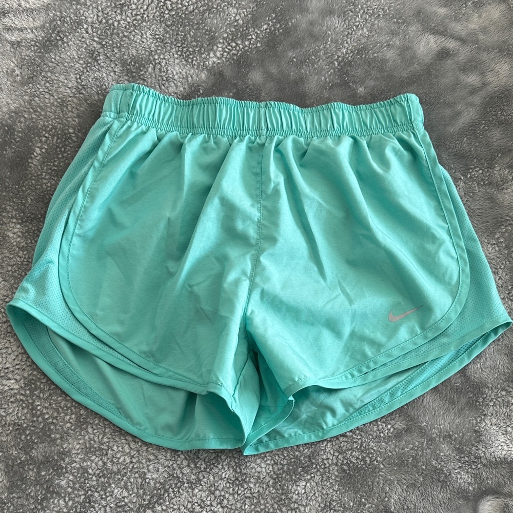 Nike Tempo Women's Running Shorts - Green Frost